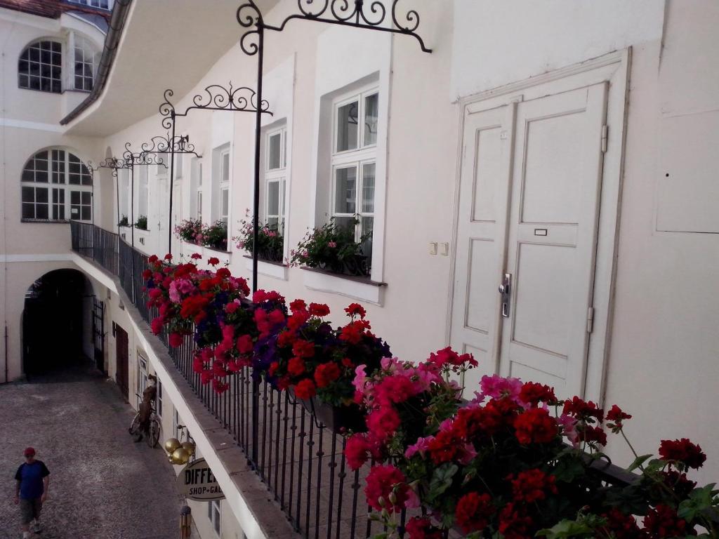 Tynska 7 Prague