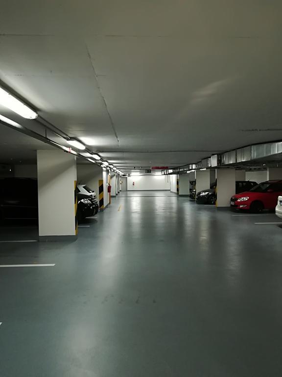 New Studio With Private Parking *