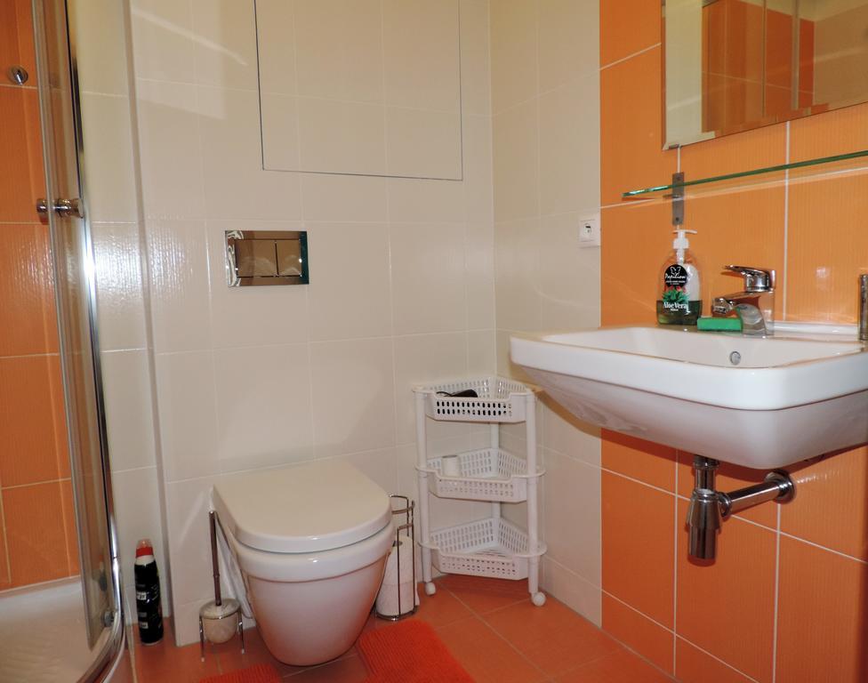 Apartment Freyova 25 *