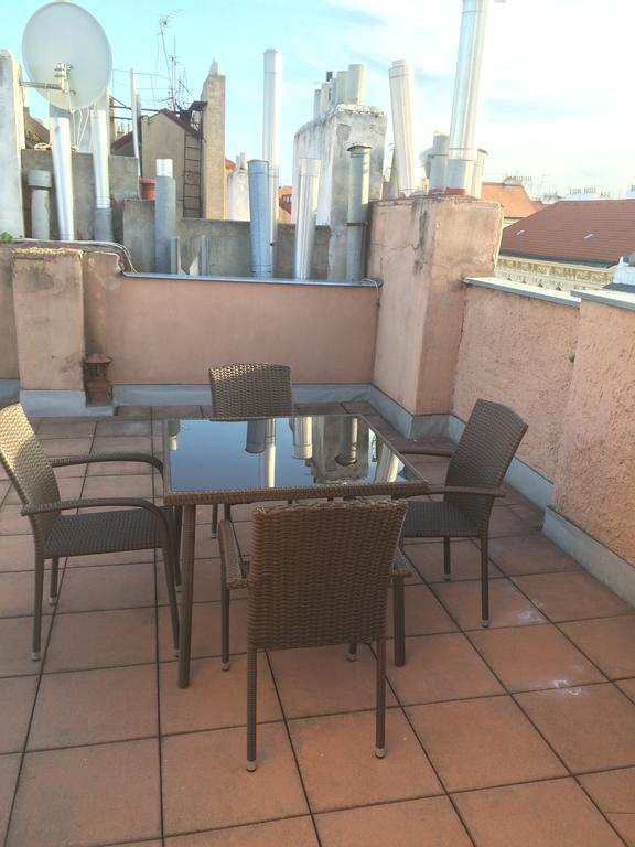 Penthouse In Vinohrady