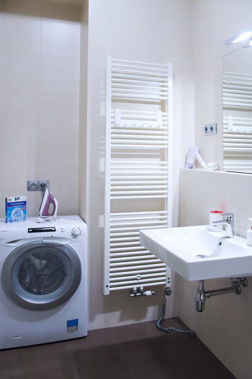 Modern Vsehrdova Appartement *