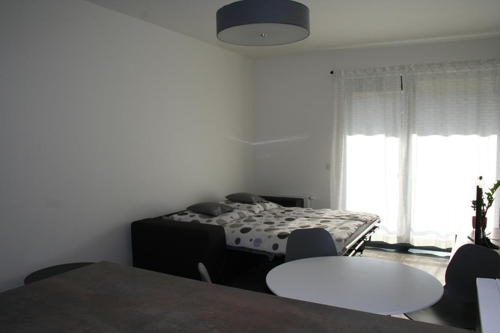 Karlin Apartment *