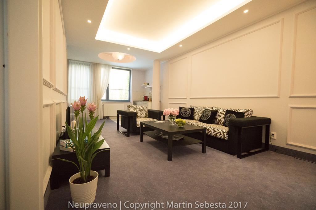 Aparthotel Almandine Praga