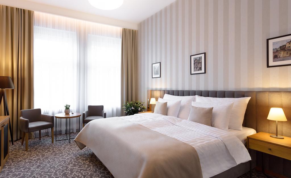 Schwaiger 4*