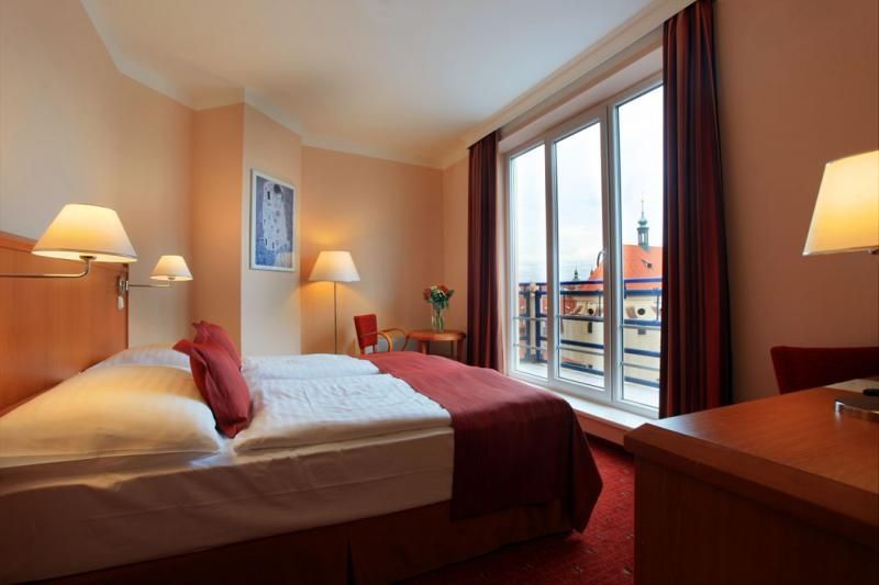 Astoria Hotel 4*