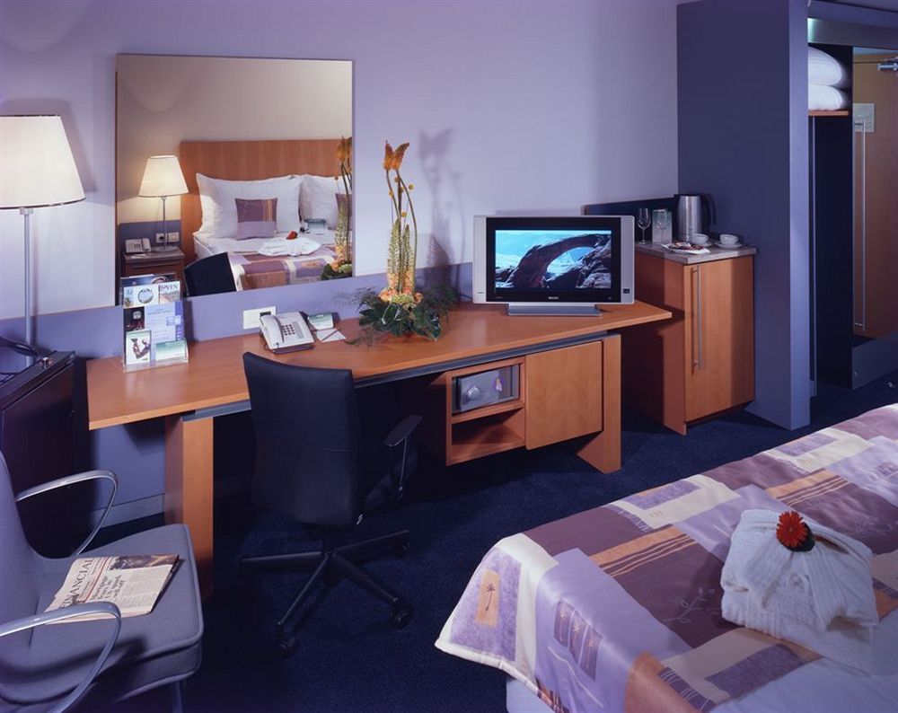 Hotel By Ihg Prague