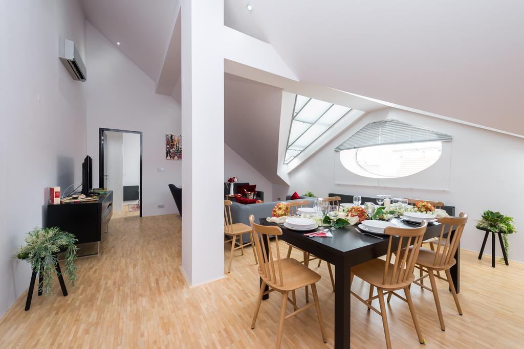 Empirent Wenceslas Square Apartments *