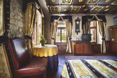 Otel U Pava 4*