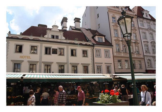 Otel Golden Age Prag