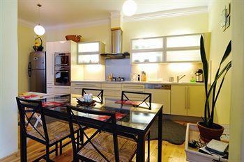 Homer Hostel *