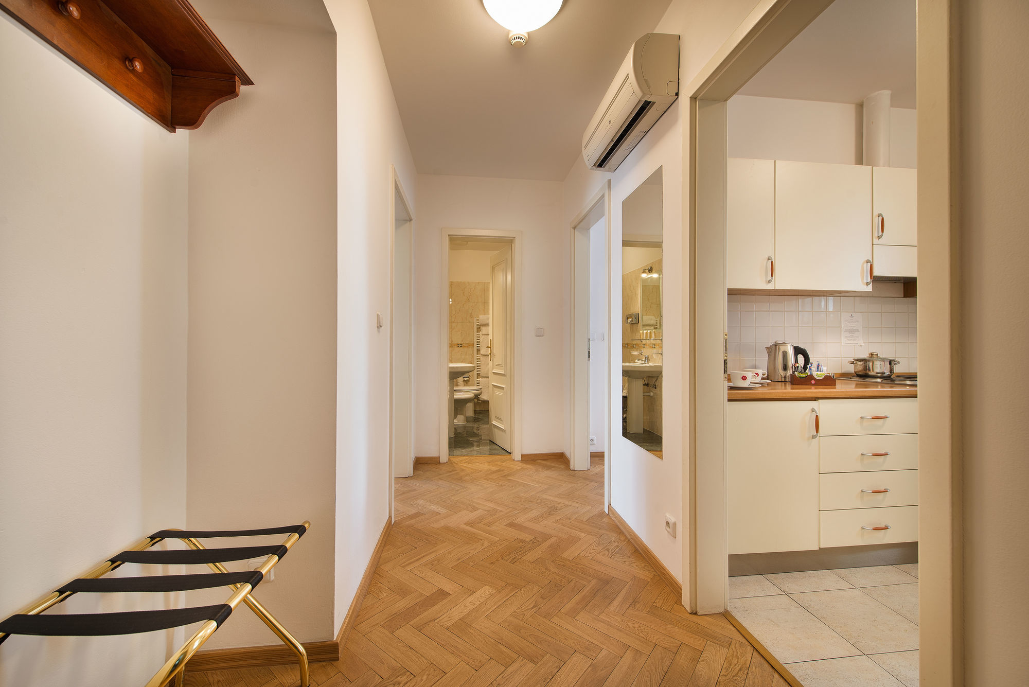 Apart Otel Hotel Suite Home Prague 4*