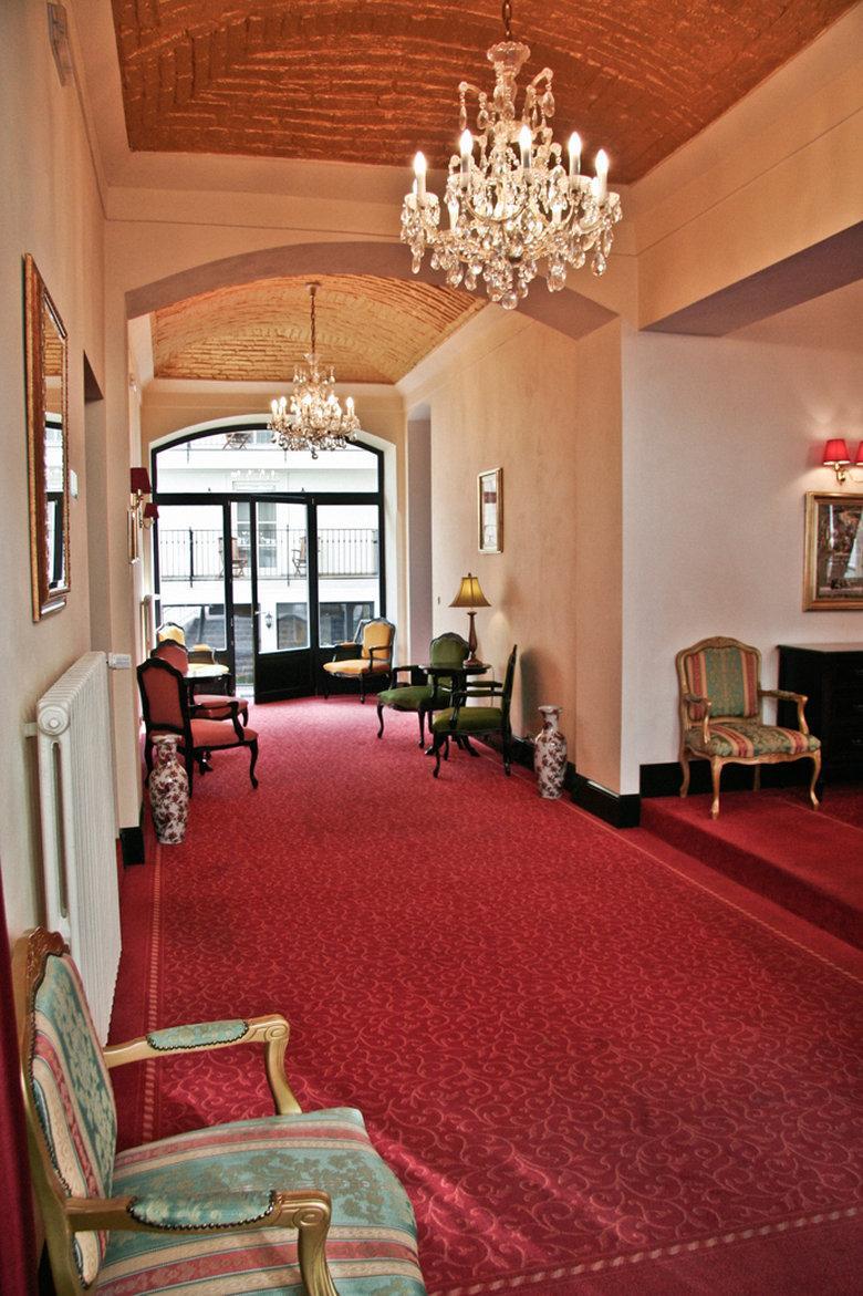 Angelis 4* Prague