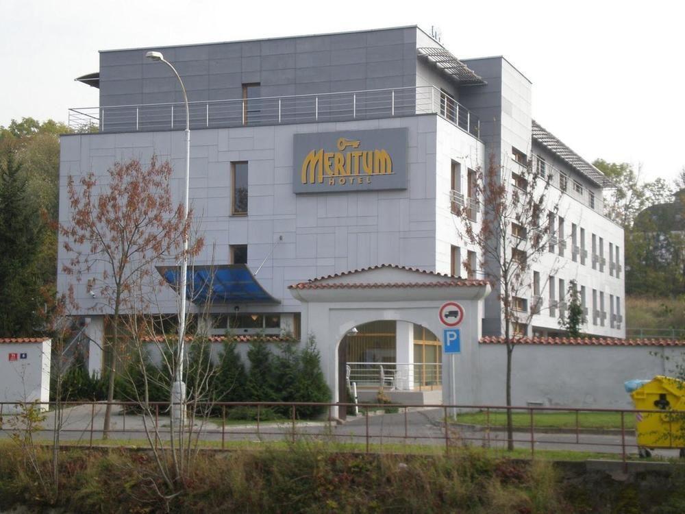 Otel Meritum 3*