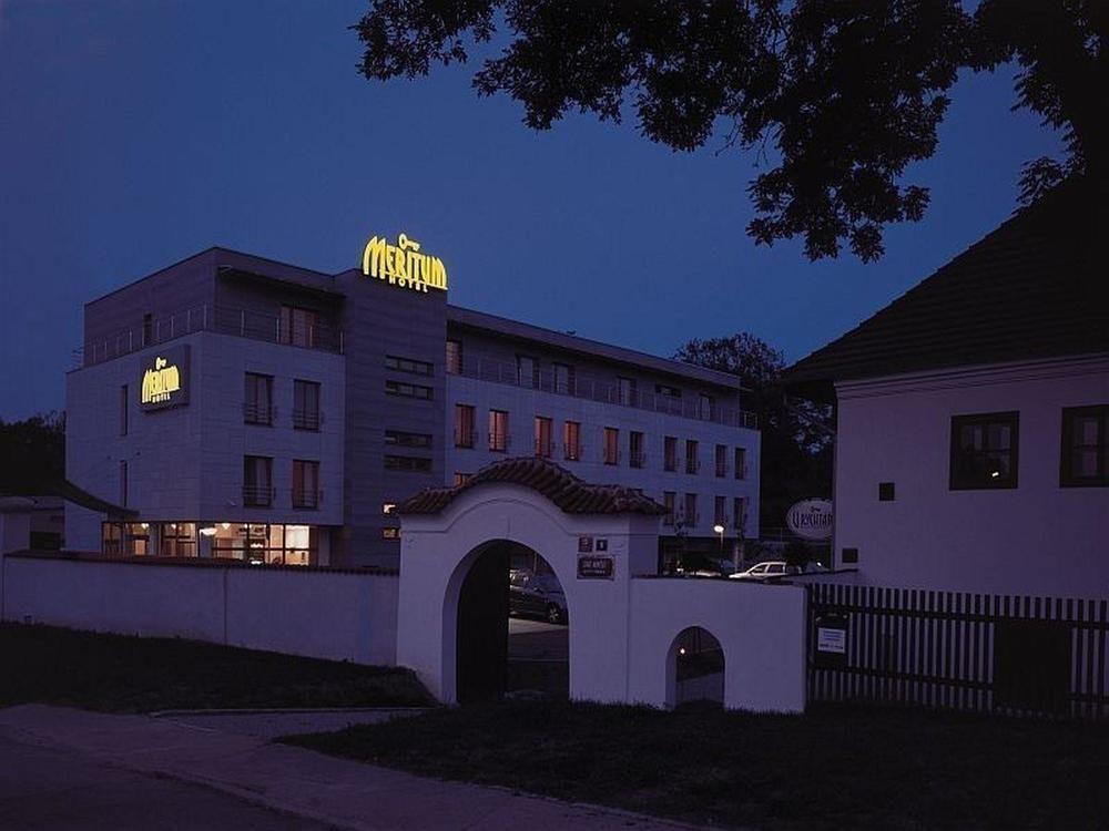 Meritum Otel 3*