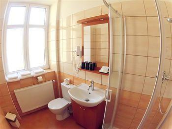 Hotel Adeba