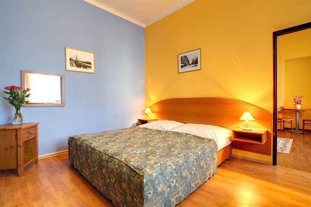House Zizkov Hotel 3*