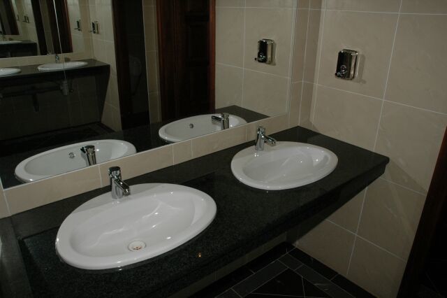 Otel Karlin 3*