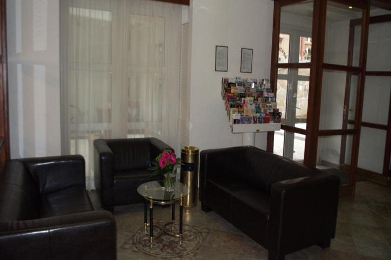 Otar Otel 3*
