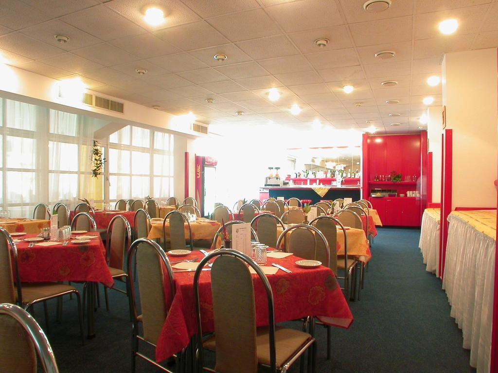 Hotel Slavia 3*