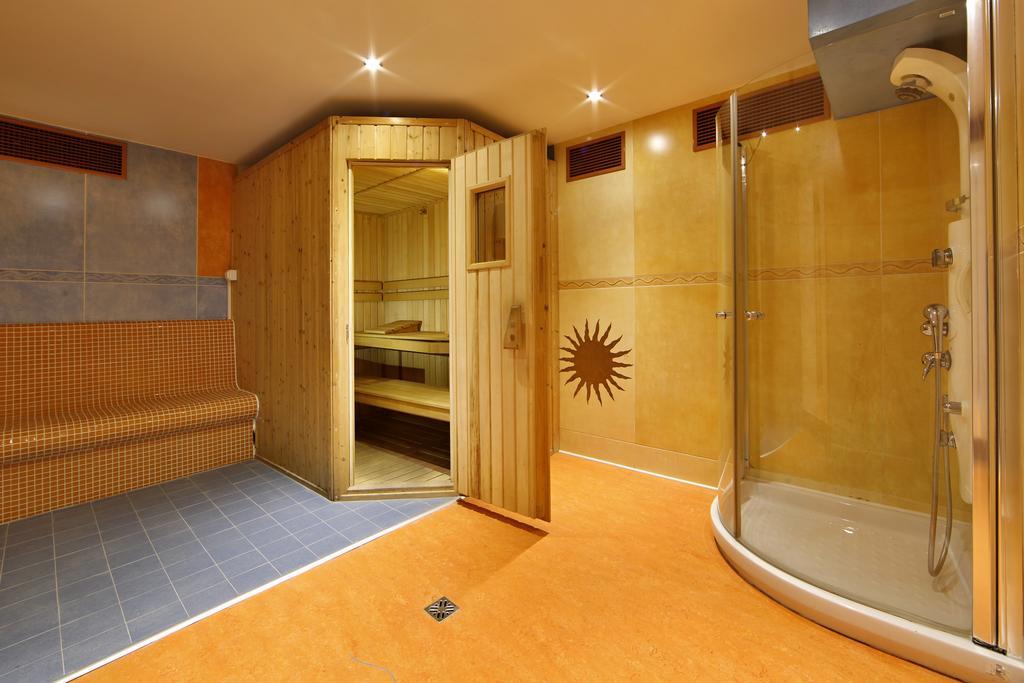 U Pava Otel