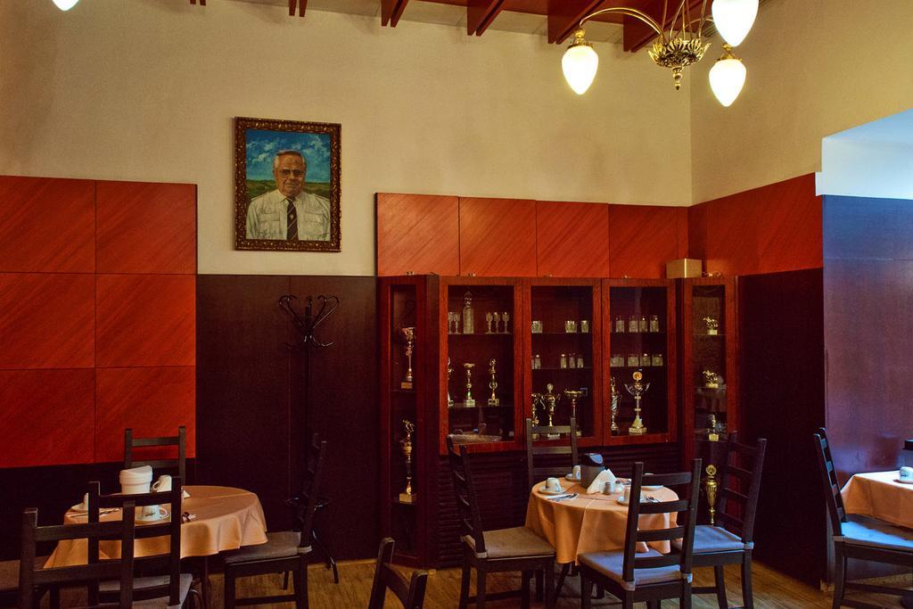 Hotel Meran 3*