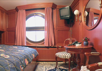 Admiral Botel Praga