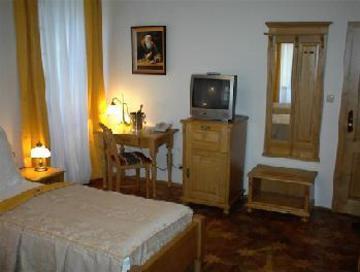 Questenberg Hotel 4*
