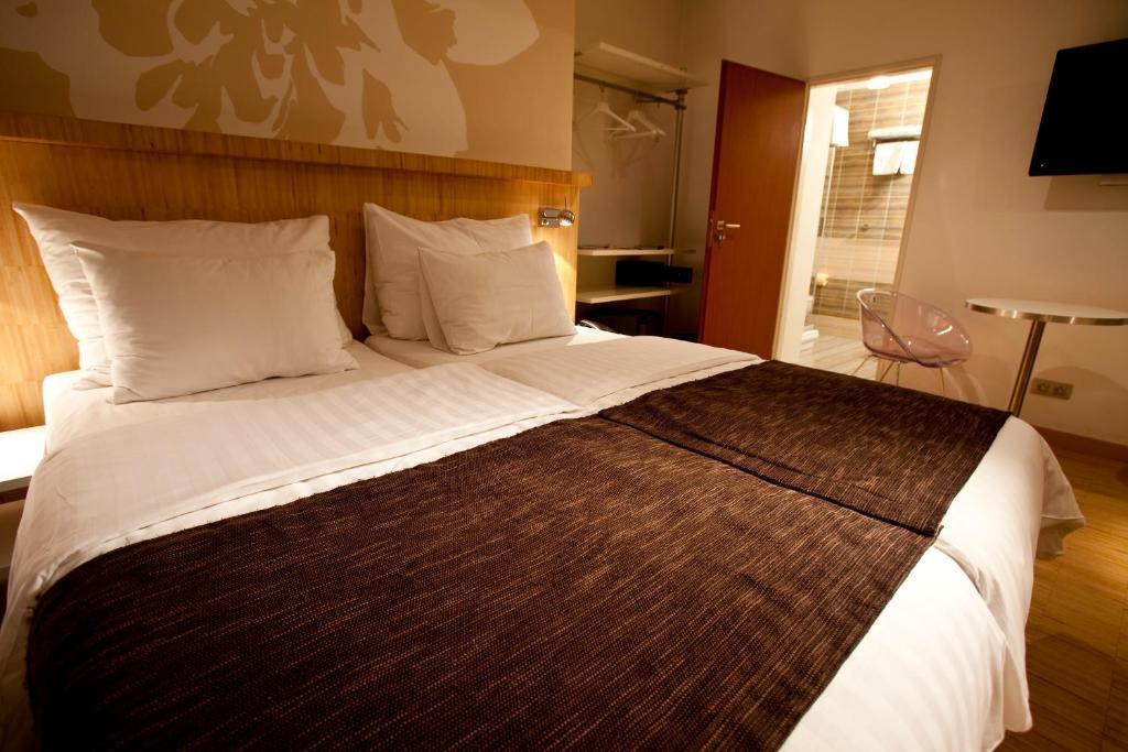 Dahlia Hotel 3*
