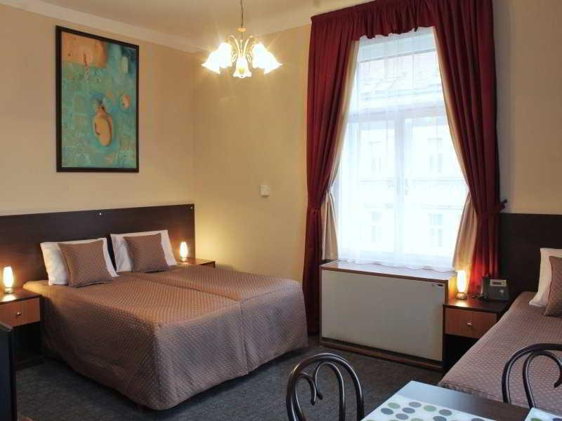 Anyday Aparthotel 3*