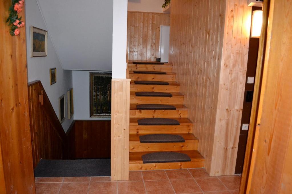 Betty Guest house 3*