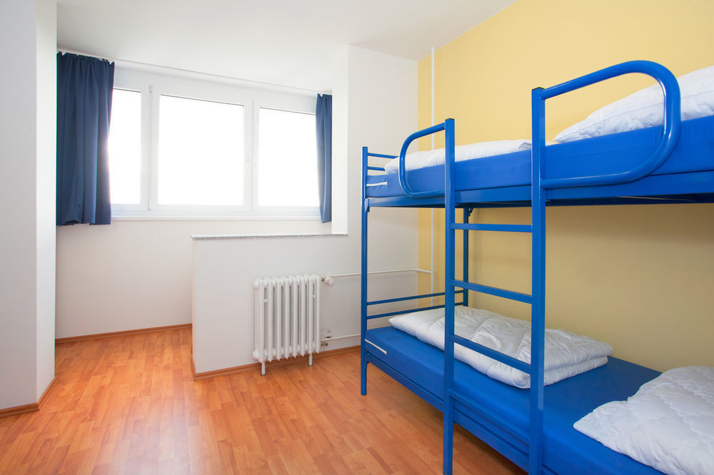 Hostel A&o Metro Strizkov