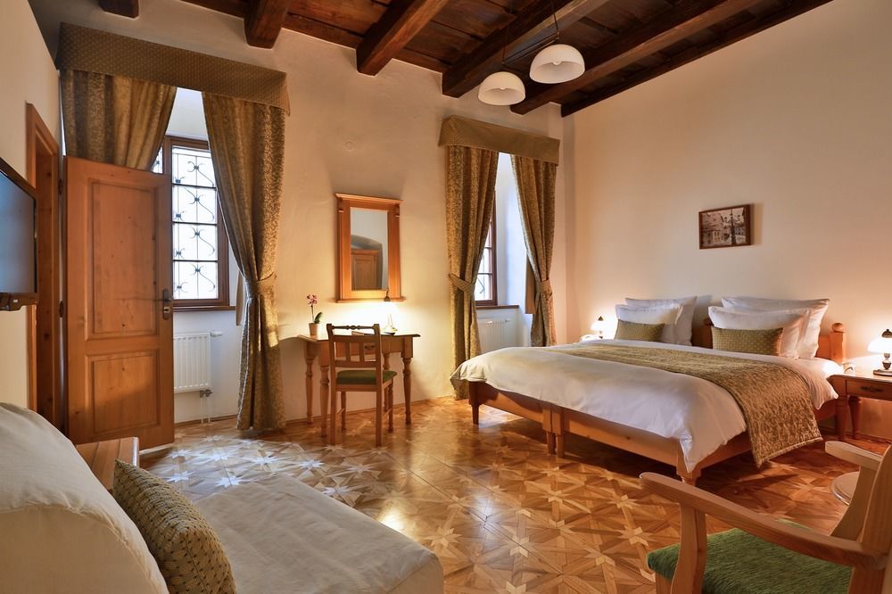 Hotel Questenberg 4*