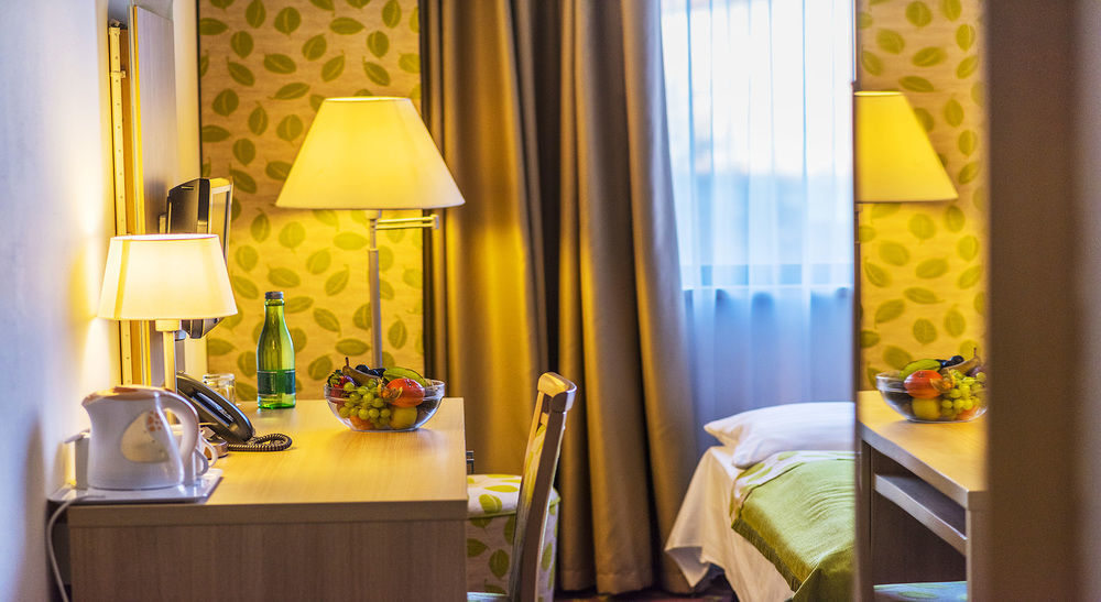 Iris Eden - Czech Leading 4* Prague
