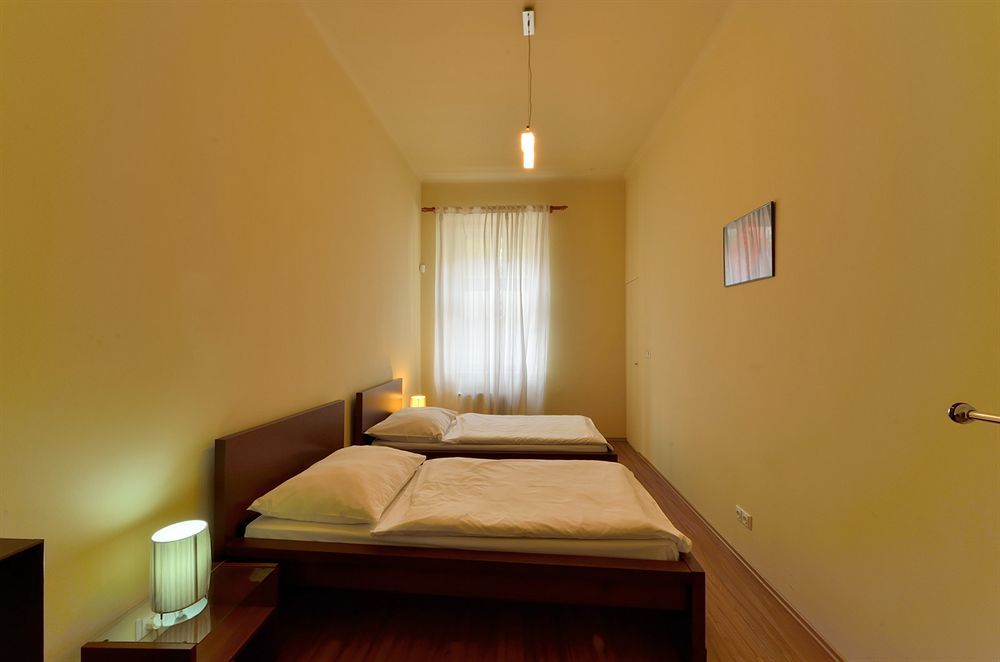Apart Otel Downtown Kodanska 4*