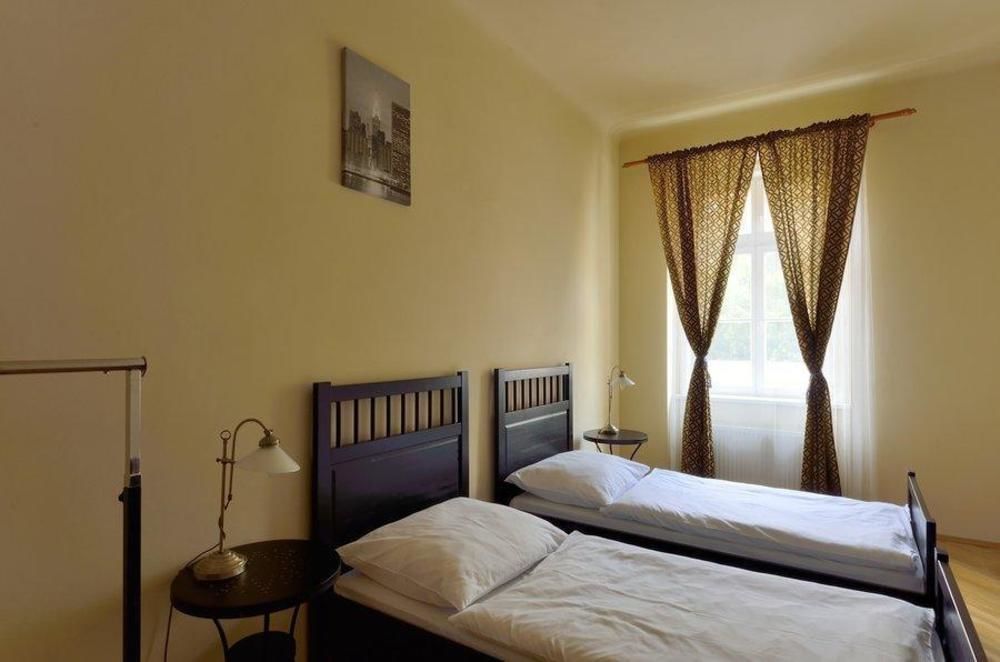 Downtown Kodanska Aparthotel Prague