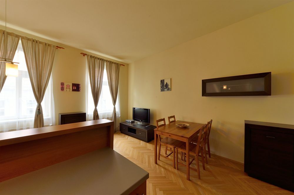 Downtown Kodanska Apart Otel