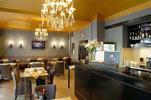 Aparthotel Numa Root 4*