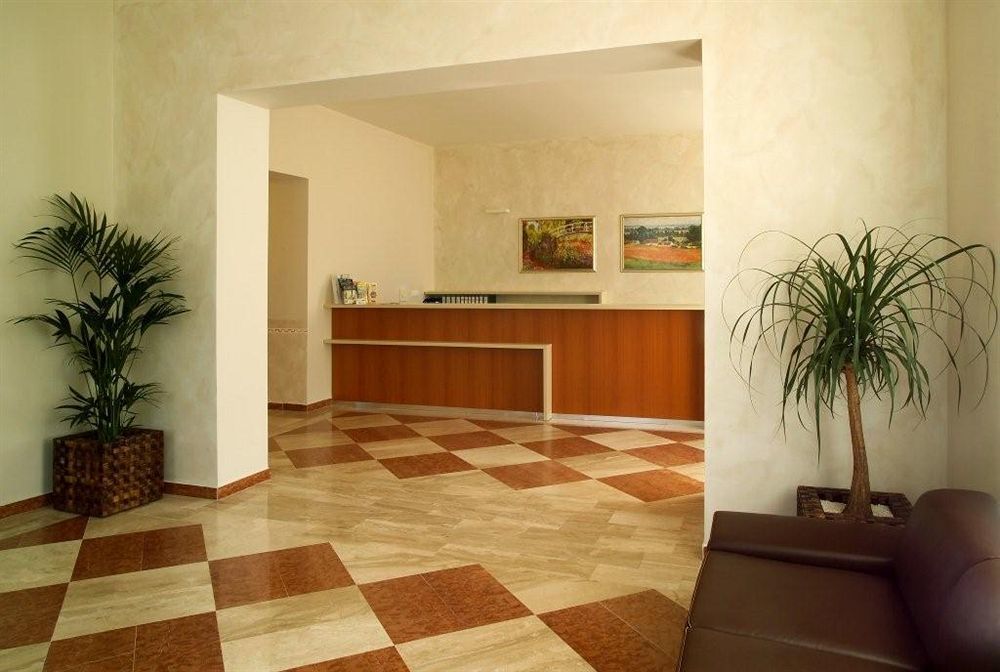 Hotel Centre Plaza 3*