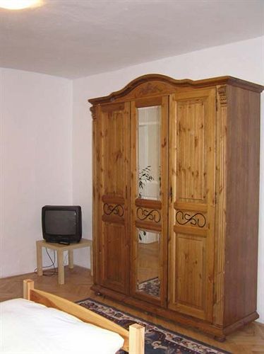 Apartments At The Golden Plough * Prag