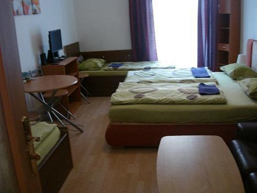 Easy Journey Guest house Prague