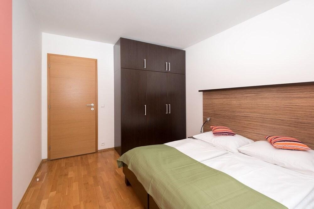 Angel Aparthotel Prague