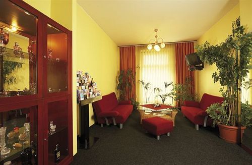 Henrietta 3* Prague