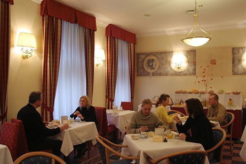 Tivoli Otel Prag