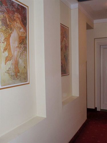 Tivoli Otel 3*