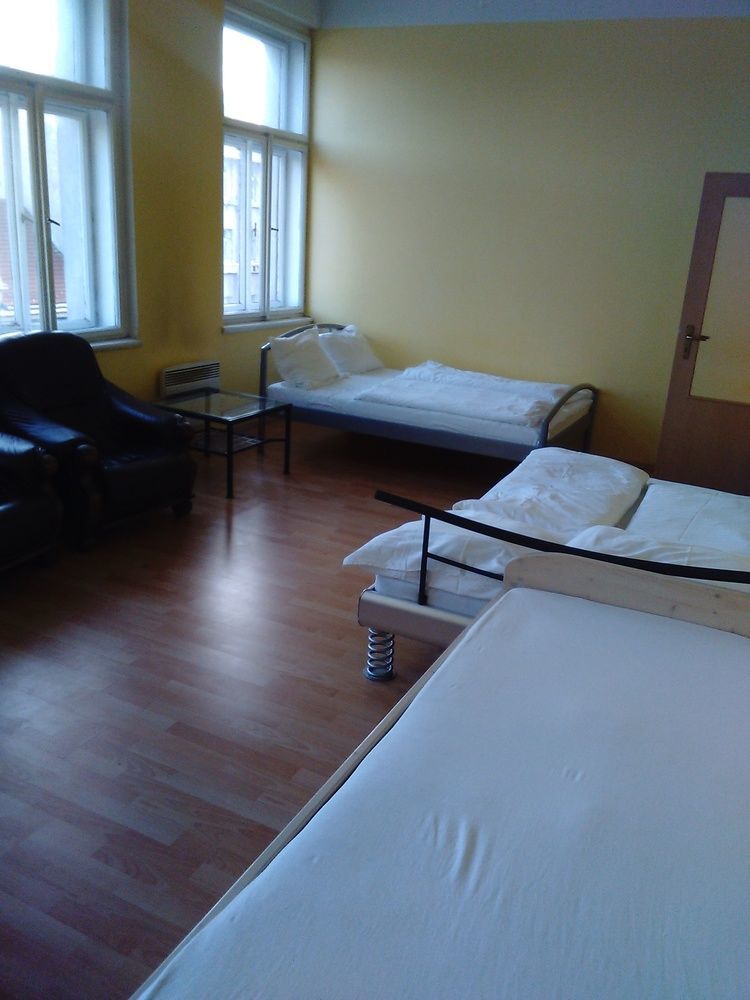 Club Hotel 3*