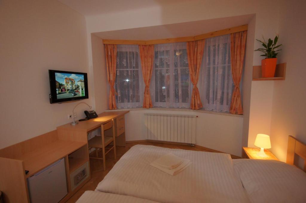 Garni Rambousek 3* Prague