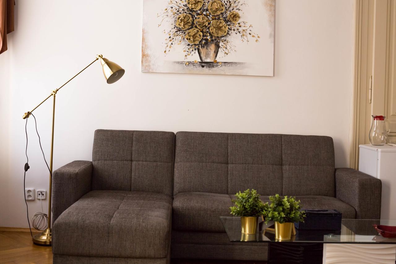 Apartment Feel Good