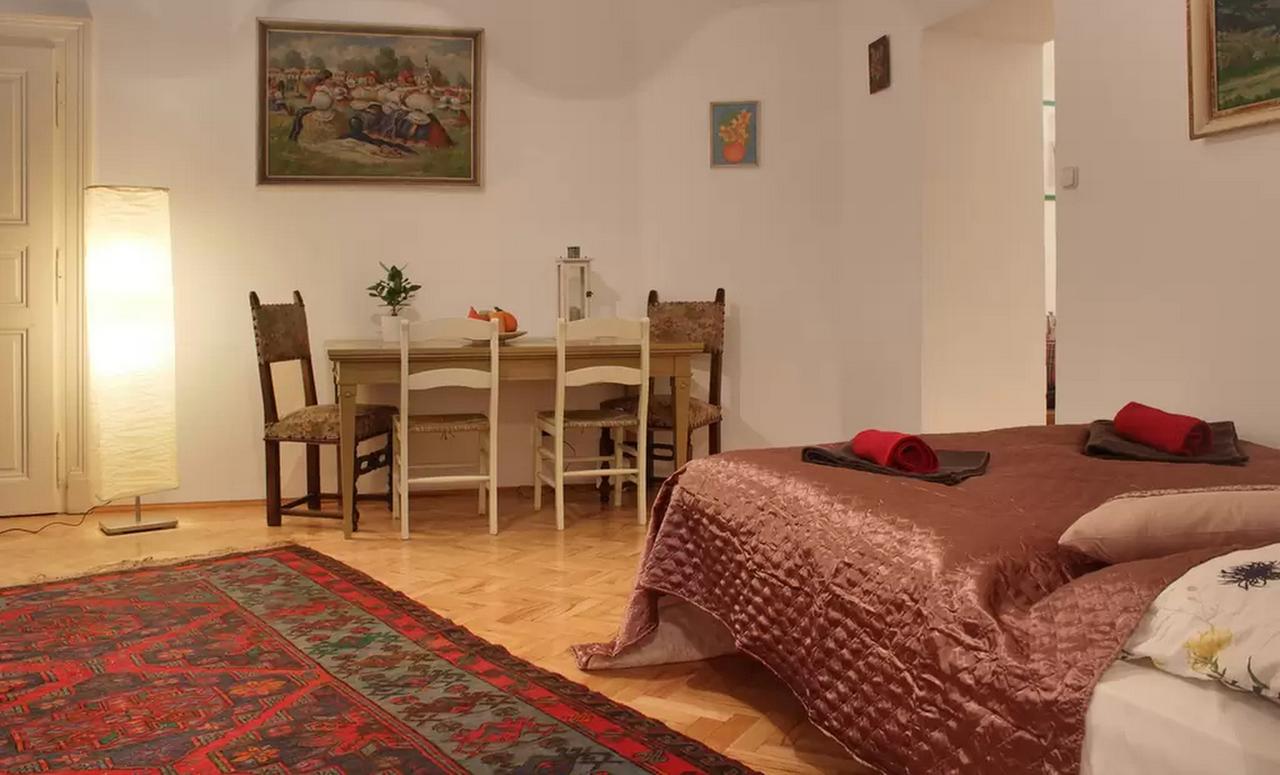 Melantrichova Apartment