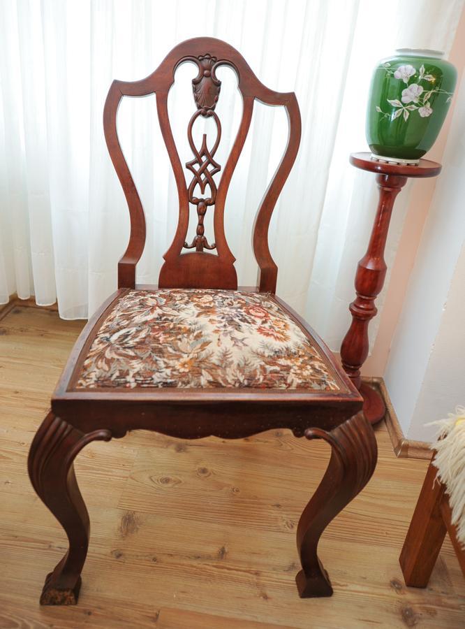 Antique In * Prague