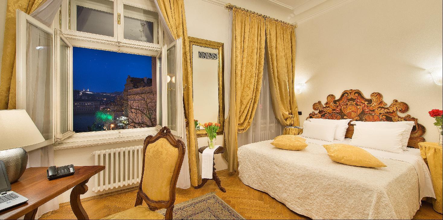 Hotel Charles Bridge Palace Praga